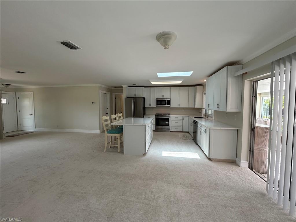 LITTLE HICKORY SHORES - Residential Lease