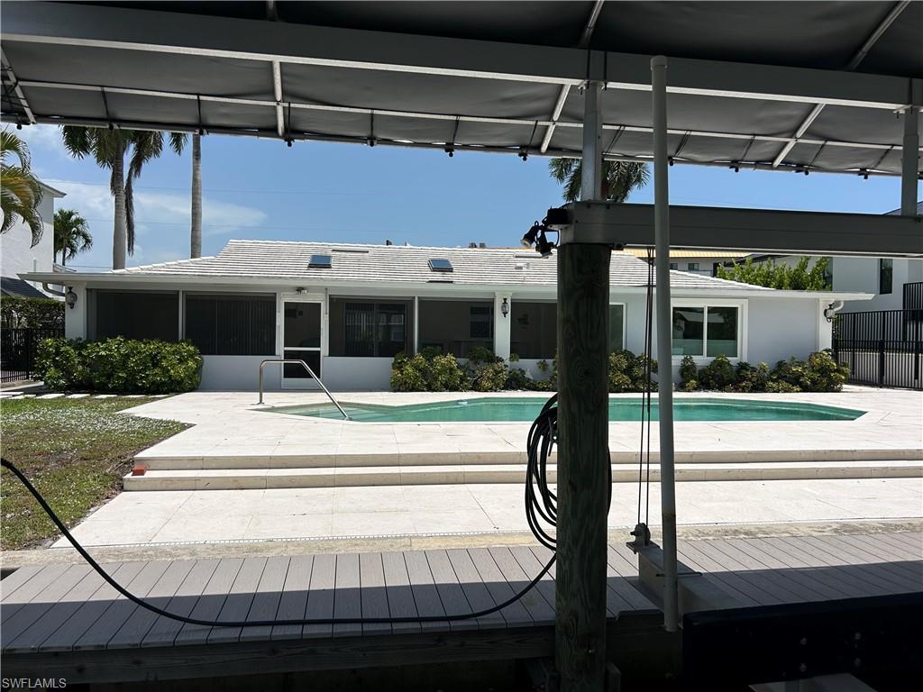 LITTLE HICKORY SHORES - Residential Lease