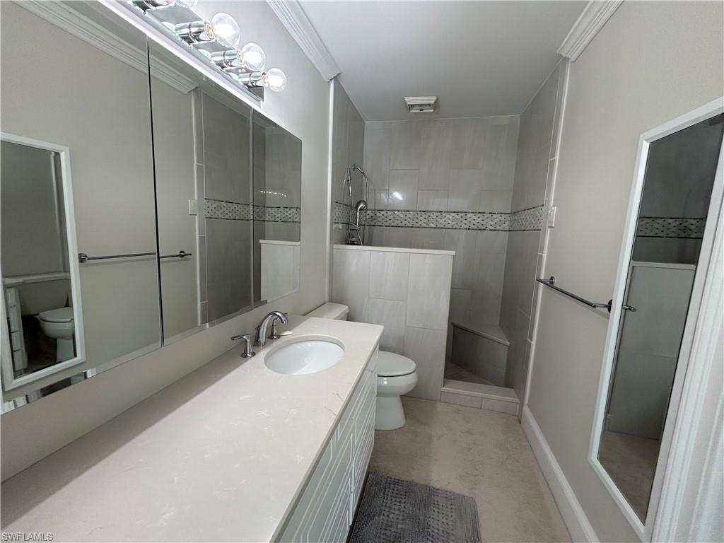 LITTLE HICKORY SHORES - Residential Lease