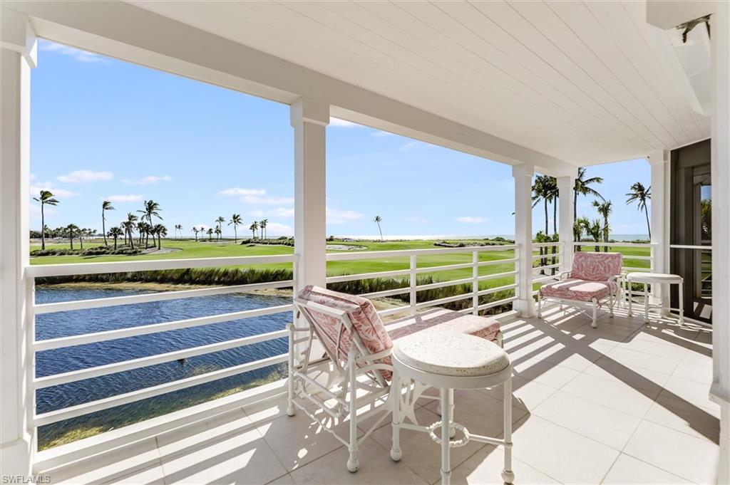 LAND'S END - Residential