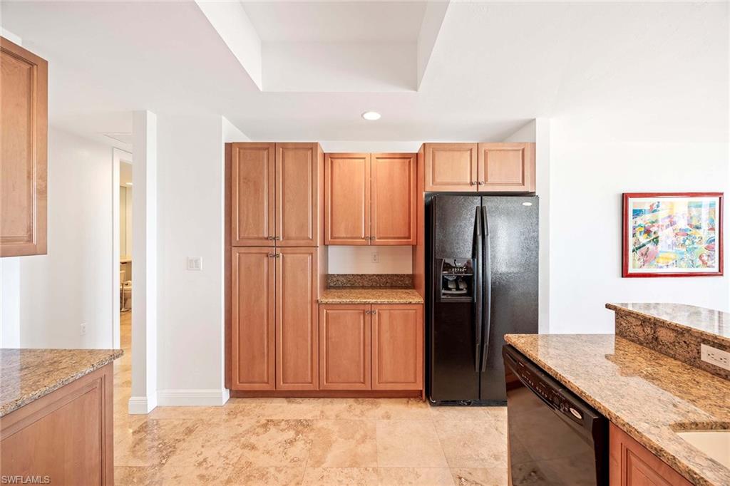 ESPERIA SOUTH - Residential Lease