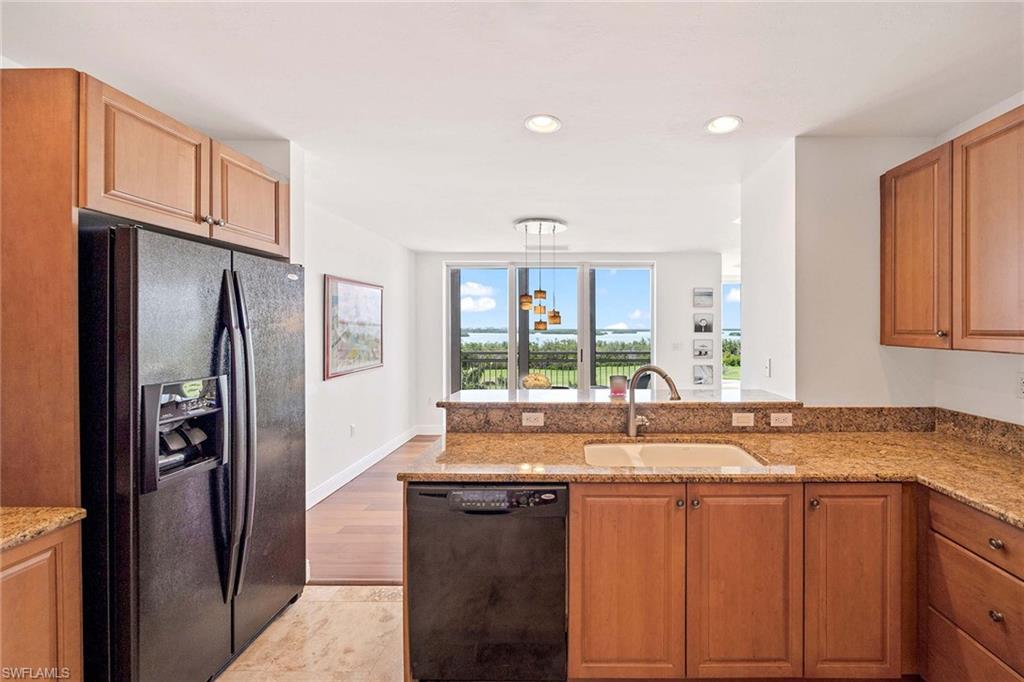 ESPERIA SOUTH - Residential Lease