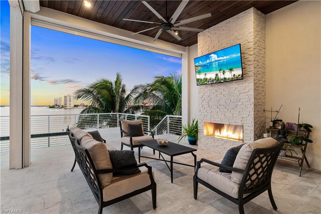 LAGUNA SHORES - Residential
