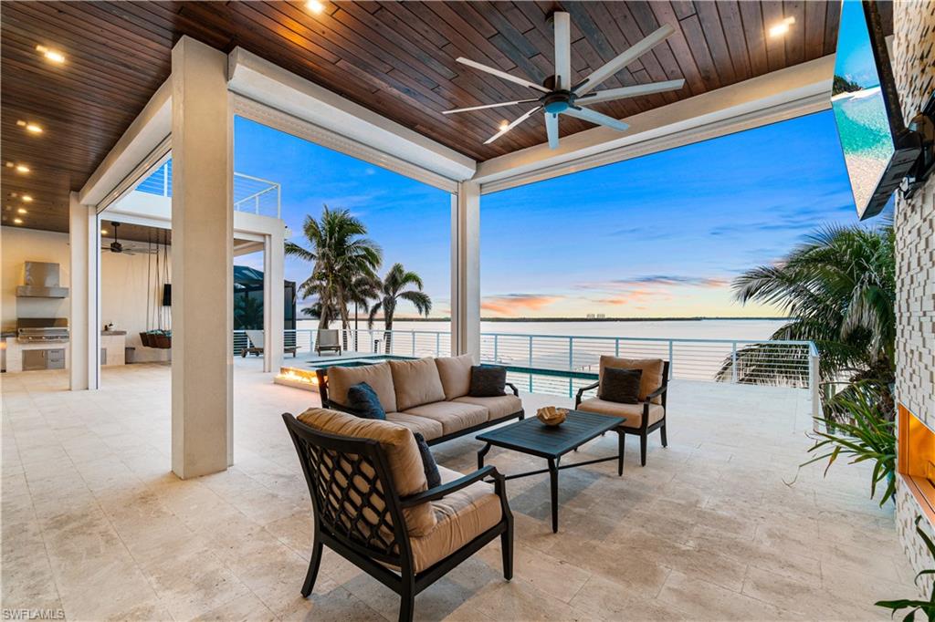 LAGUNA SHORES - Residential