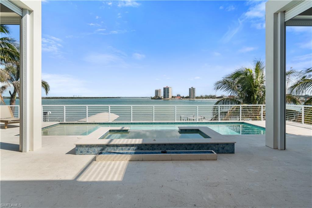 LAGUNA SHORES - Residential