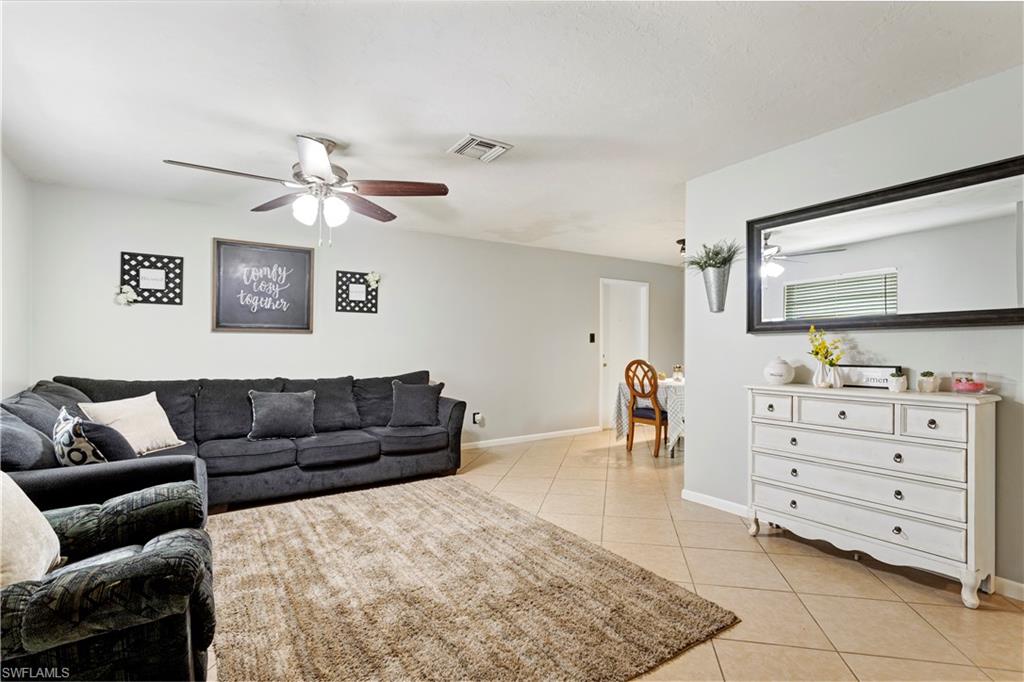SAN CARLOS PARK - Residential