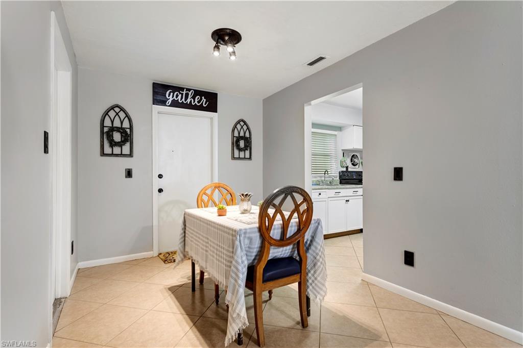 SAN CARLOS PARK - Residential