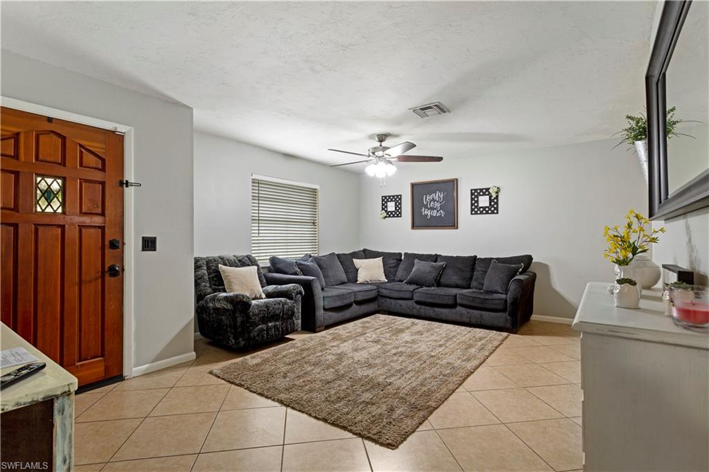 SAN CARLOS PARK - Residential