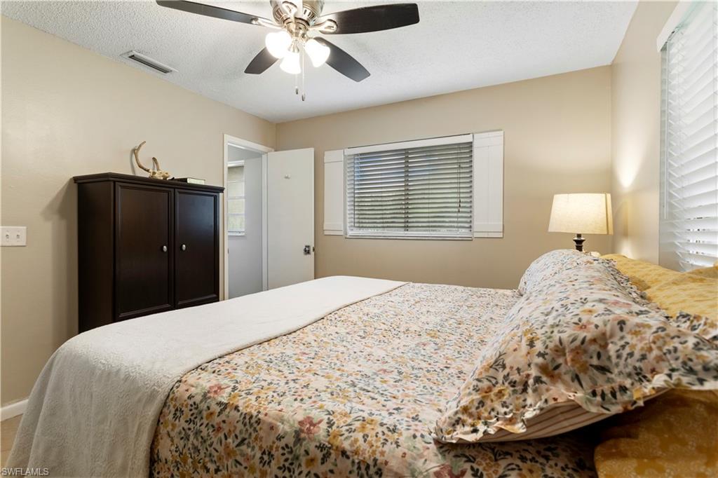 SAN CARLOS PARK - Residential