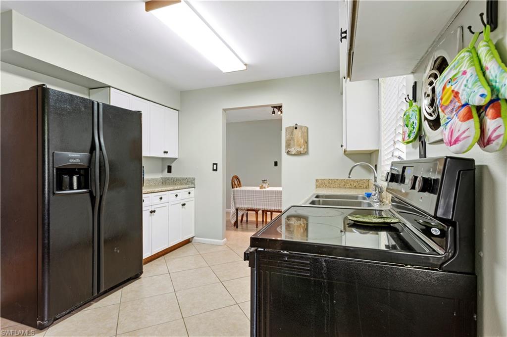 SAN CARLOS PARK - Residential