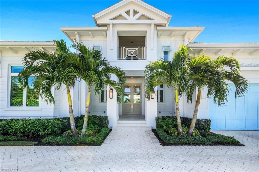 MOORINGS - Residential