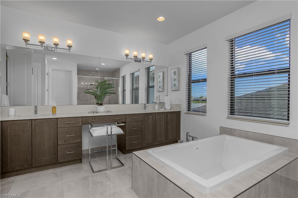 RIVERCREEK - Residential