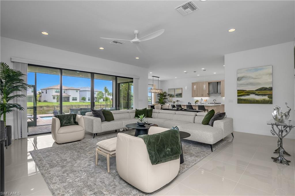 RIVERCREEK - Residential