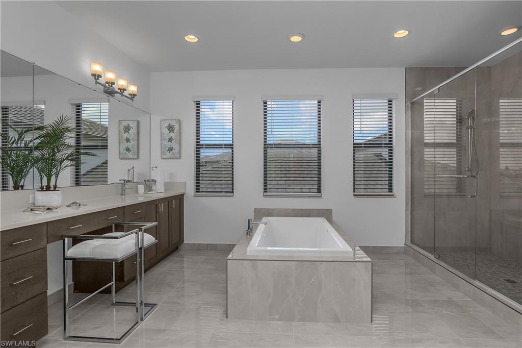 RIVERCREEK - Residential