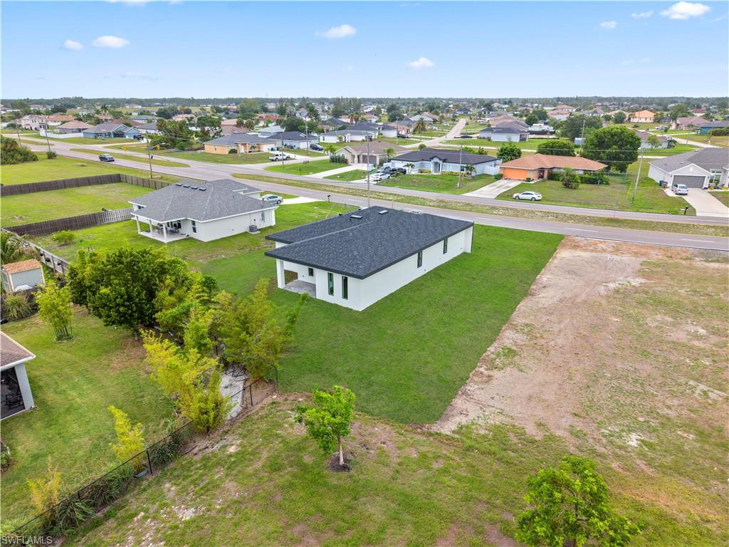CAPE CORAL - Residential