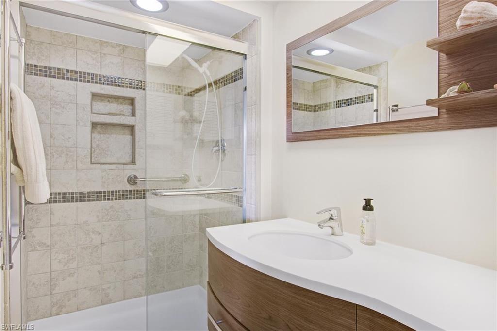 LOGGERHEAD CAY CONDO - Residential