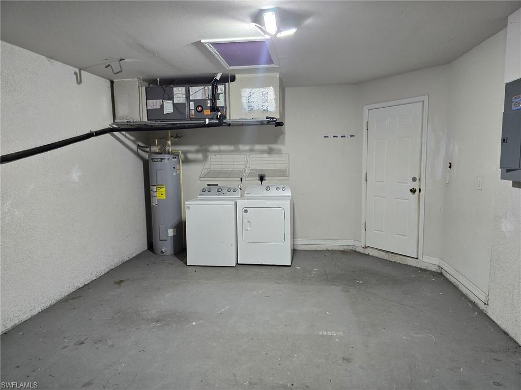 CAPE CORAL - Residential Lease