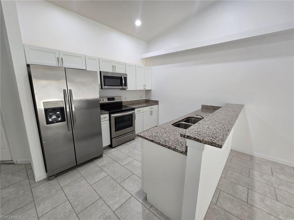 CAPE CORAL - Residential Lease