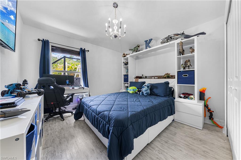 GOLDEN GATE CITY - Residential