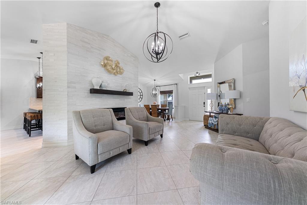 GOLDEN GATE CITY - Residential