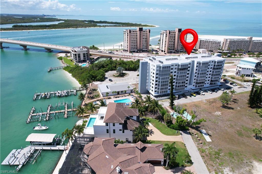 MARINA TOWERS & YACHT CLUB - Residential