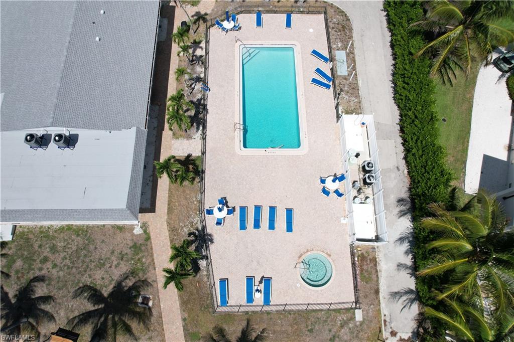 MARINA TOWERS & YACHT CLUB - Residential