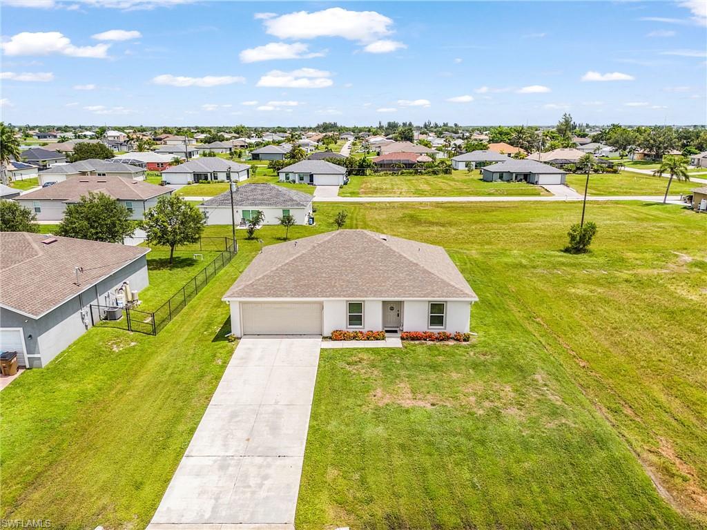 CAPE CORAL - Residential