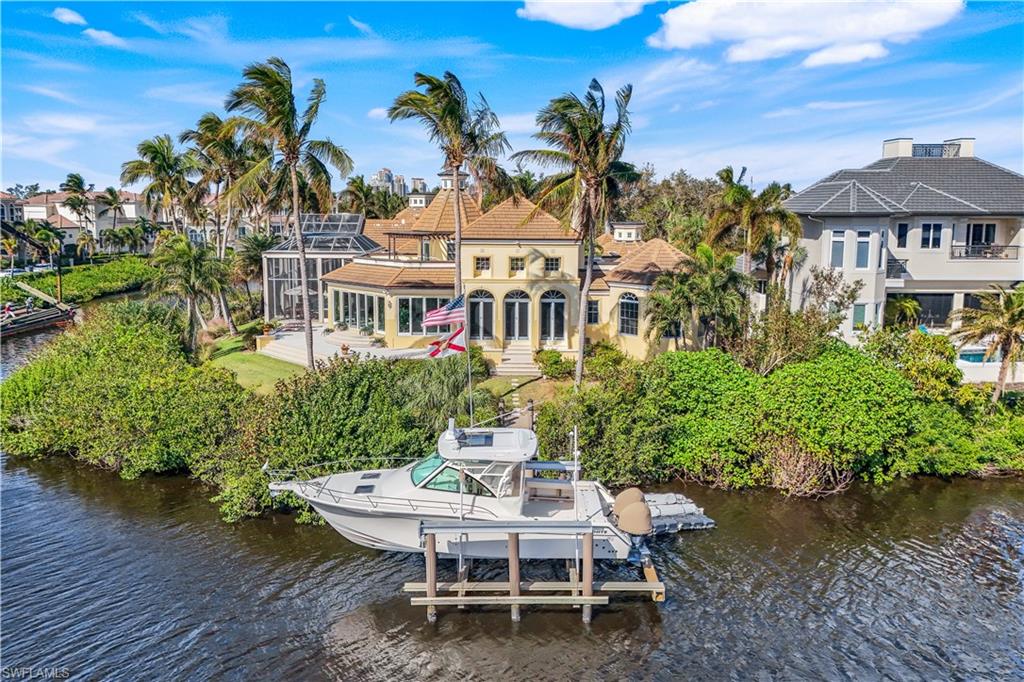 MARINA POINTE - Residential