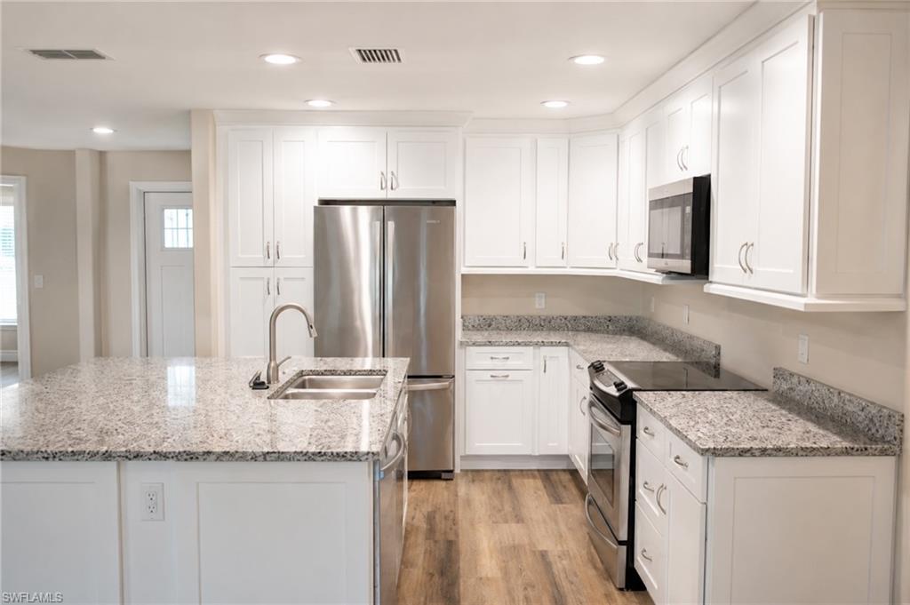 CAPE CORAL - Residential Lease