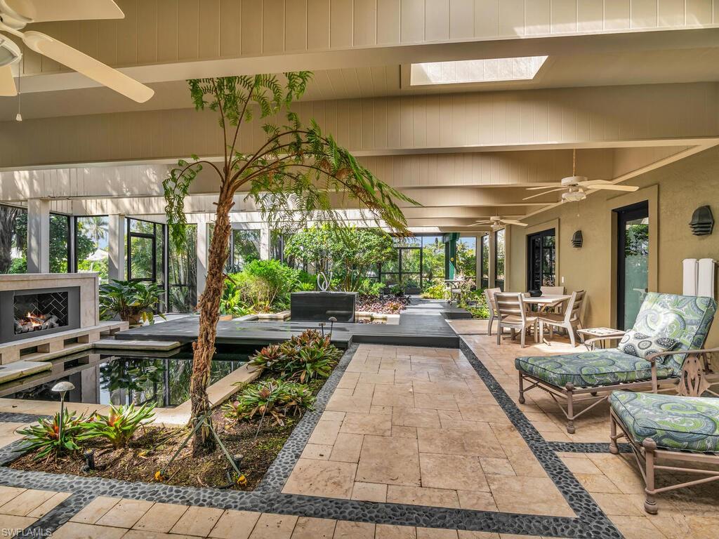 MARCO BEACH - Residential