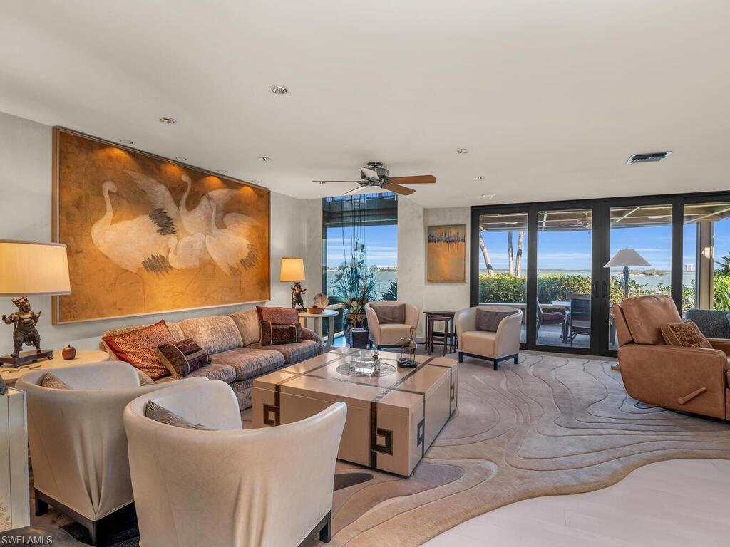 MARCO BEACH - Residential