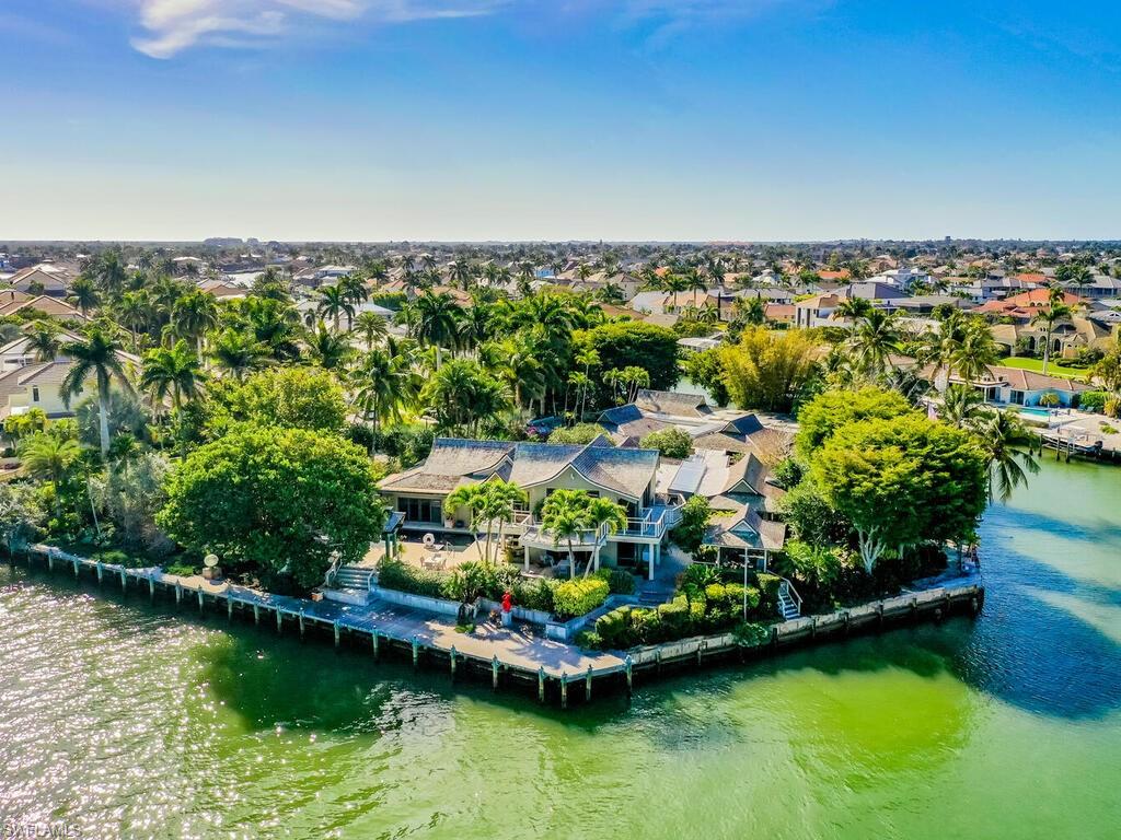 MARCO BEACH - Residential