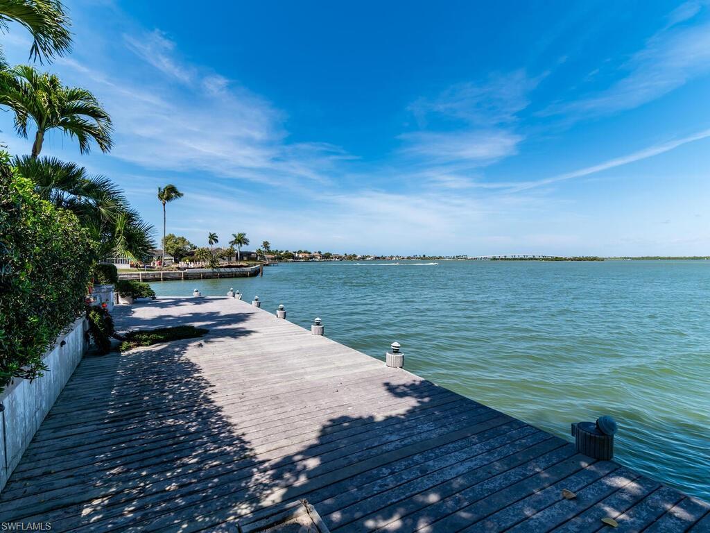 MARCO BEACH - Residential
