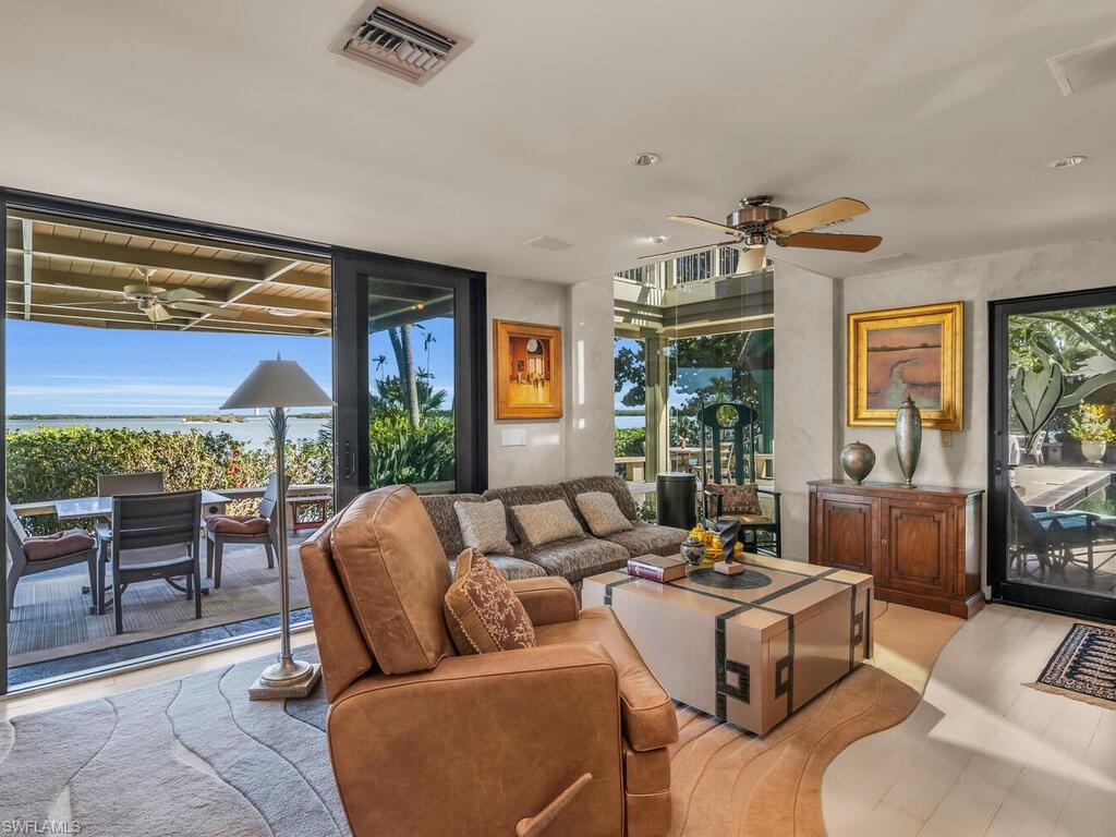 MARCO BEACH - Residential