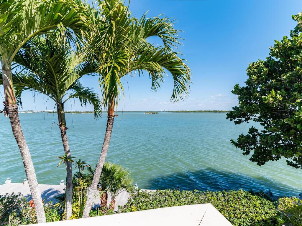 MARCO BEACH - Residential