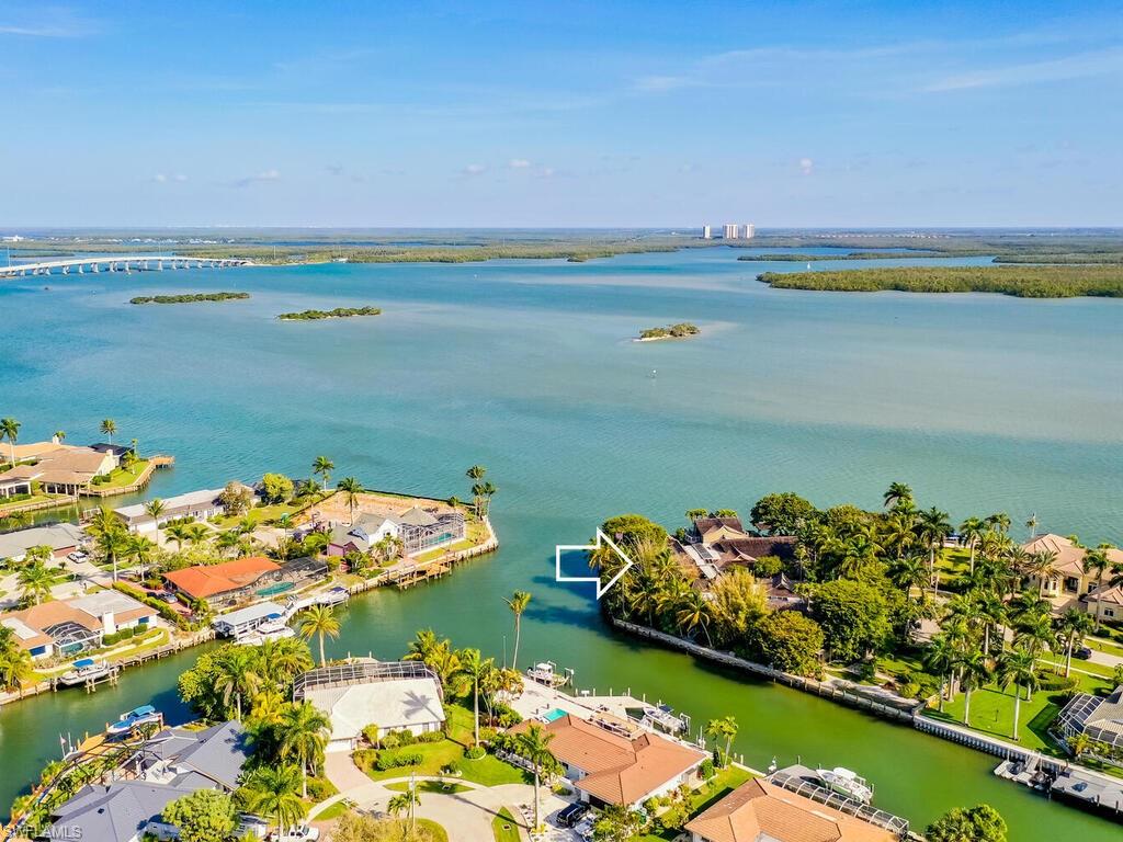 MARCO BEACH - Residential