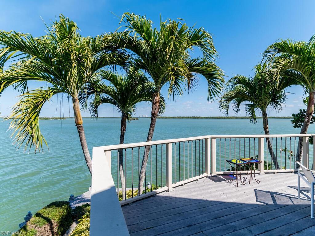 MARCO BEACH - Residential