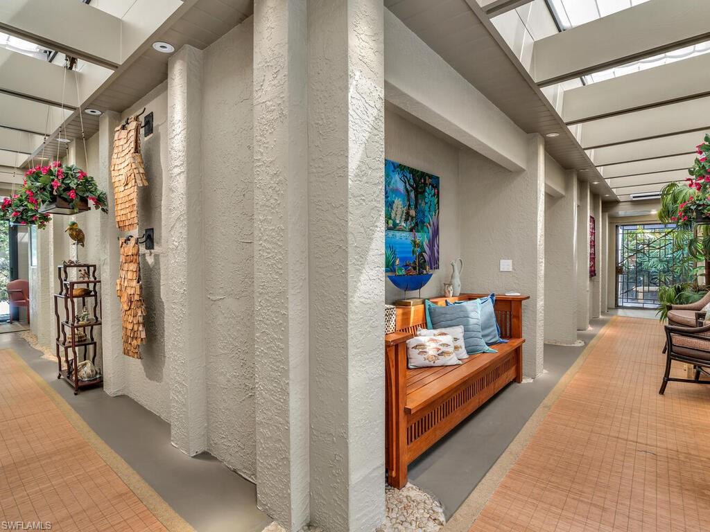 MARCO BEACH - Residential