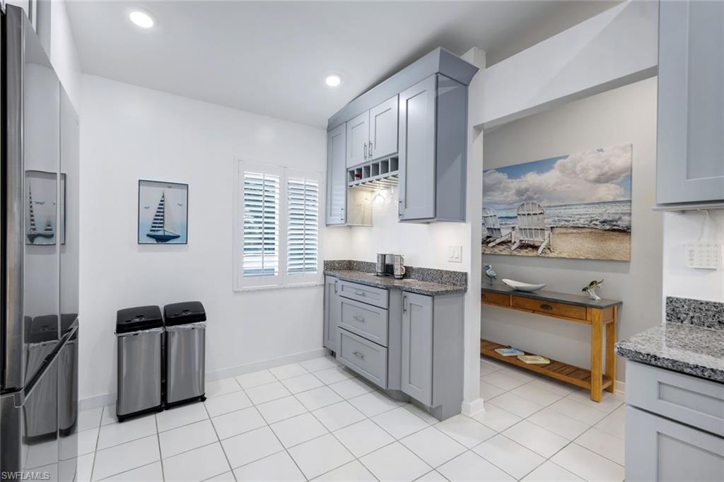 NEW WATERFORD - Residential