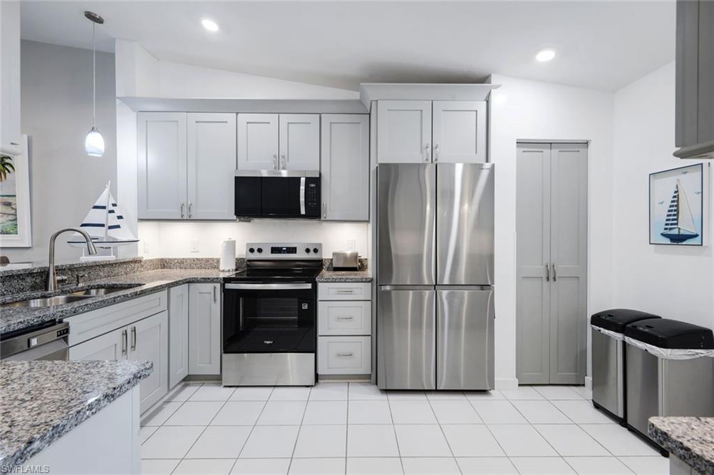 NEW WATERFORD - Residential