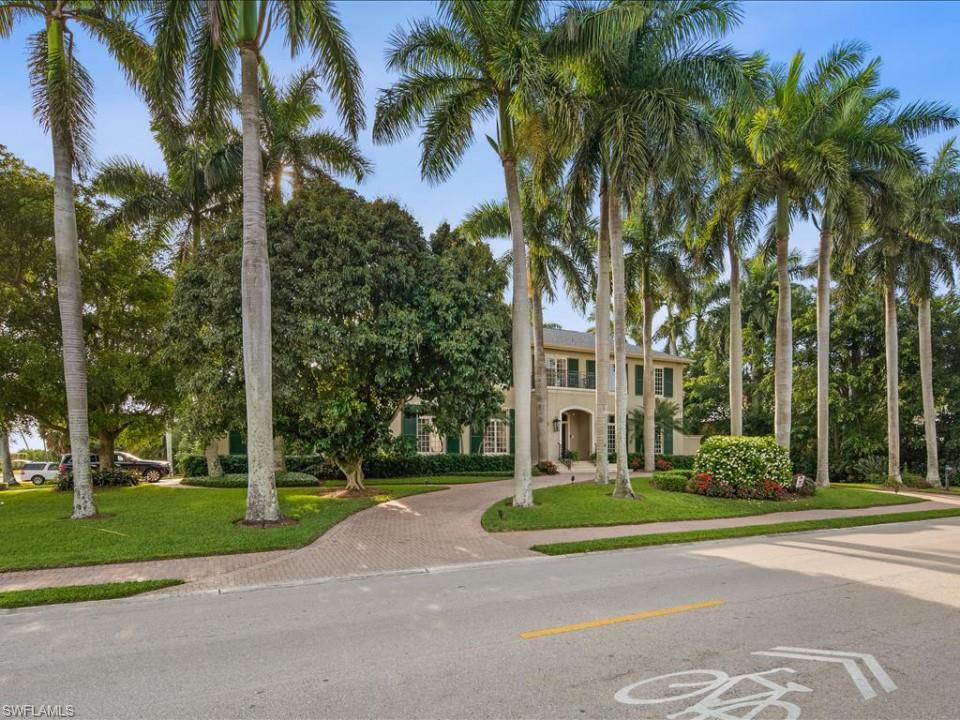 OLDE NAPLES - Residential