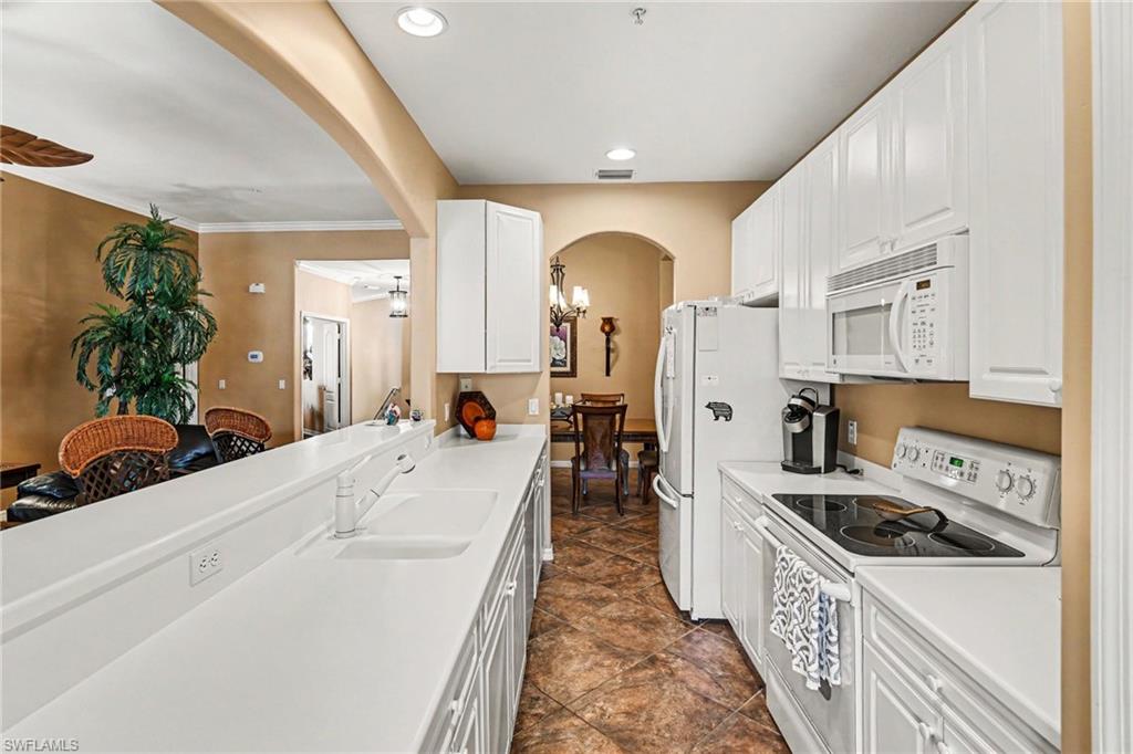 EAGLE COVE - Residential Lease