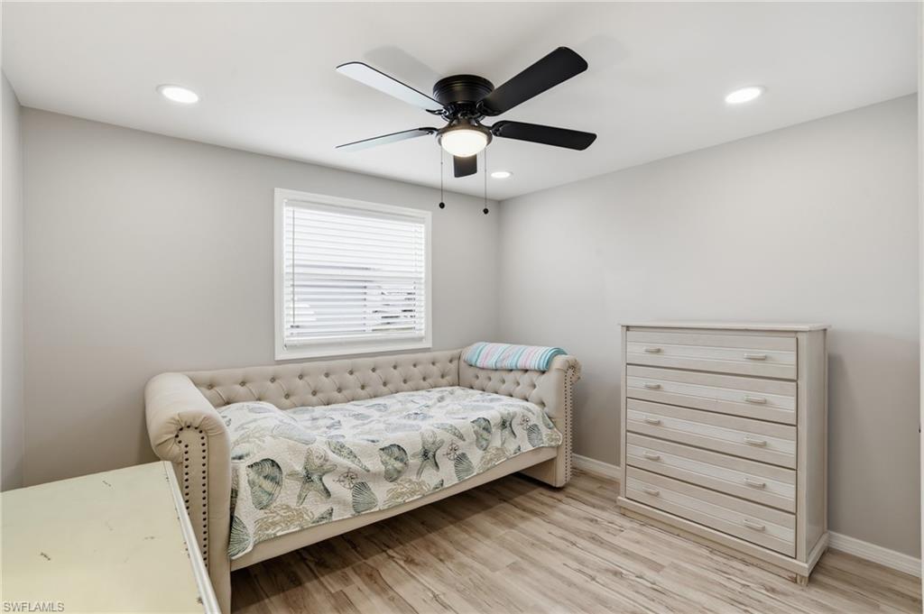 THUNDERBIRD MOBILE HOMES - Residential