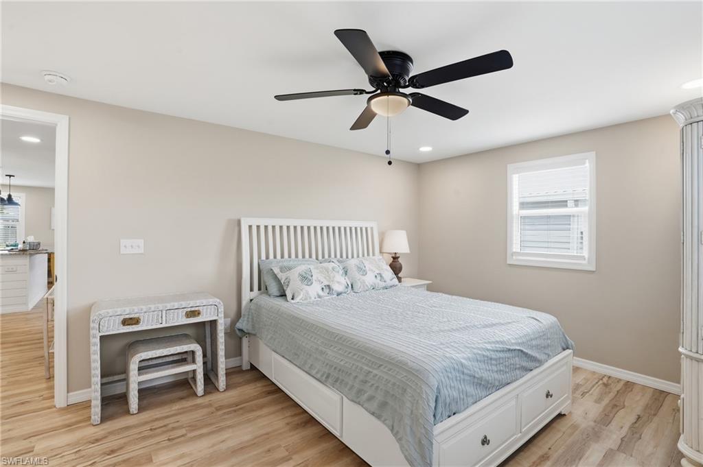 THUNDERBIRD MOBILE HOMES - Residential