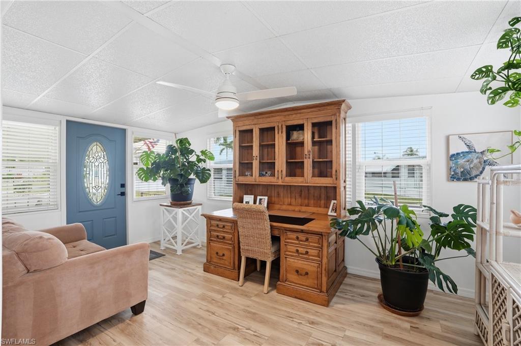 THUNDERBIRD MOBILE HOMES - Residential
