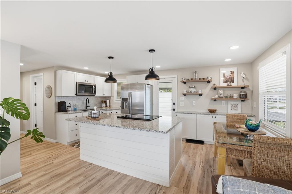 THUNDERBIRD MOBILE HOMES - Residential