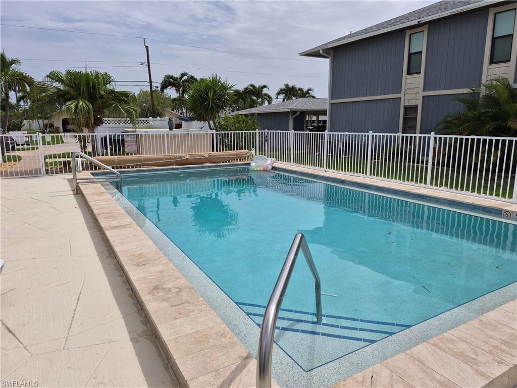 KIMBERLY BAY CONDO - Residential
