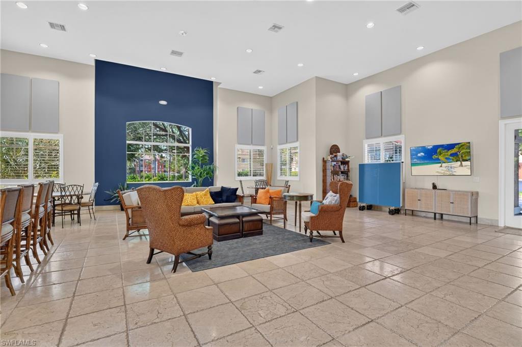 BELLA CASA - Residential Lease