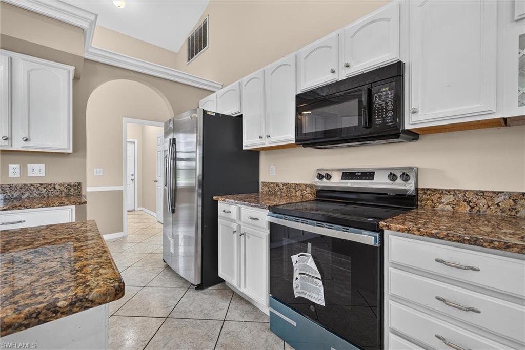 SAN CARLOS PARK - Residential