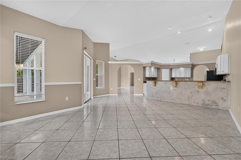 SAN CARLOS PARK - Residential